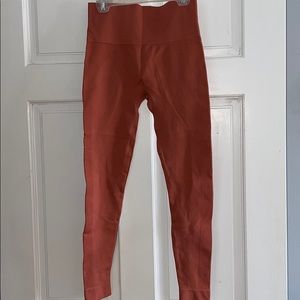 Set Active Leggings size small